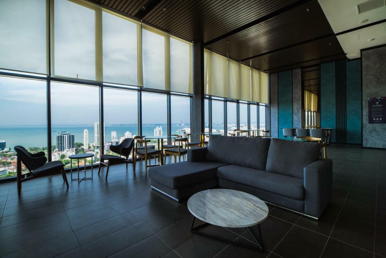 Muji Home 1 - Sea And City View 2Br At 218 Tropicana Near Komtar Foodheaven With Netflix & Tv Box George Town Exterior foto